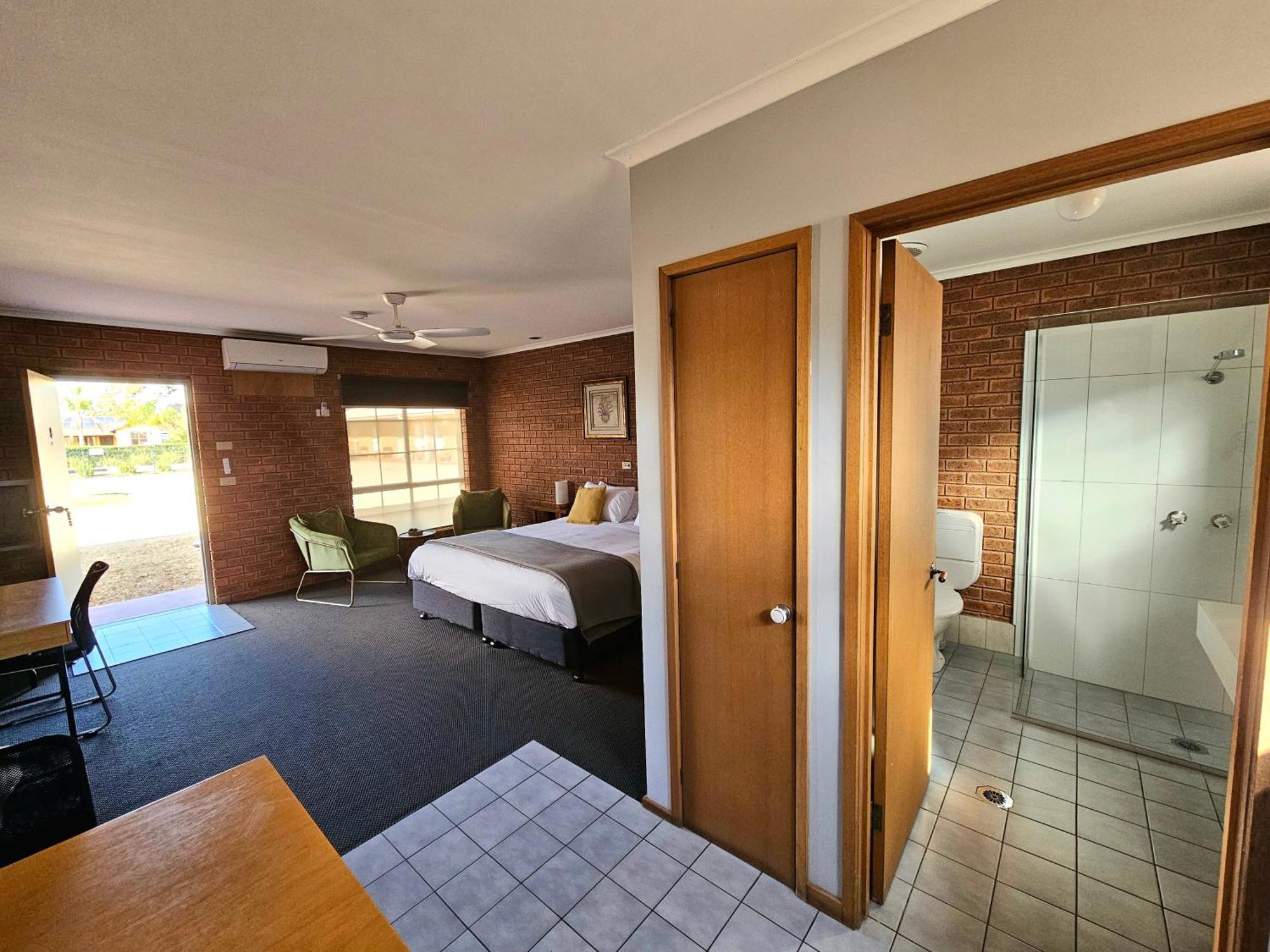 Bridge Motor Inn Tocumwal Exteriör bild